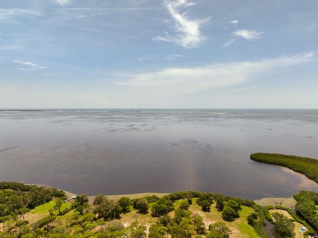 Building Photo - 123 Colony S Dr