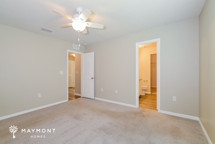 Building Photo - 216 Goldenrod Ln