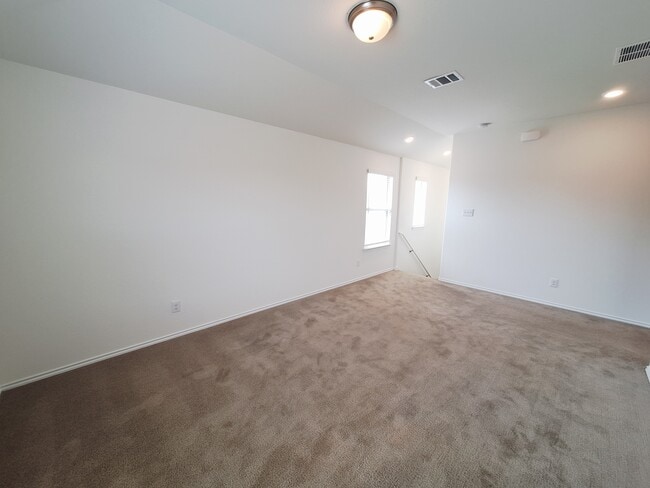 Building Photo - 17015 Gibbons Path