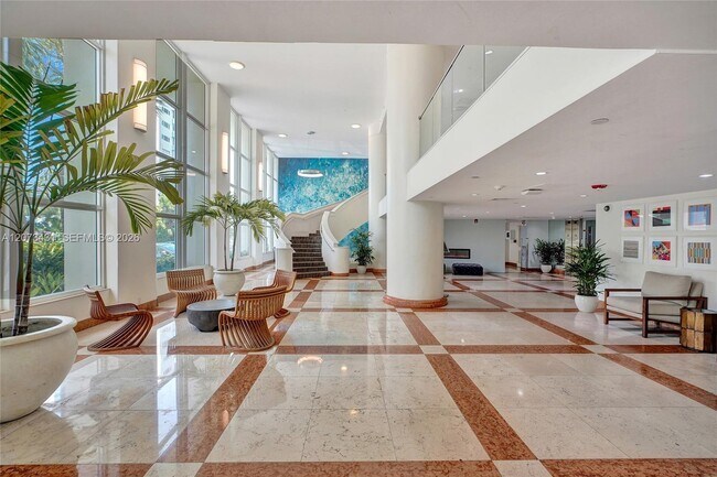 Building Photo - 10350 W Bay Harbor Dr