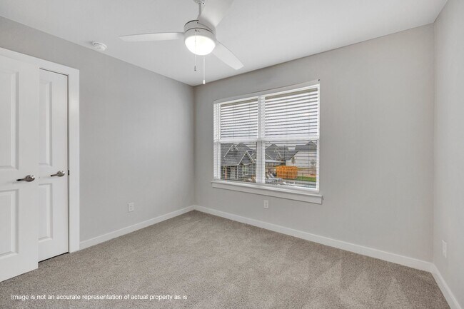 Building Photo - 10115 Conover Cmns Cir