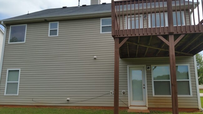 Building Photo - Coming Soon (2/24/26) Amazing 5 Bedroom Home for Lease