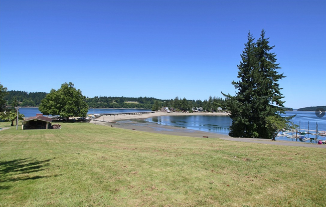Building Photo - 10216 Steamboat Island Road Northwest