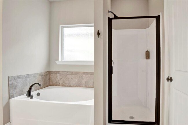 Building Photo - 32309 Calder Ct