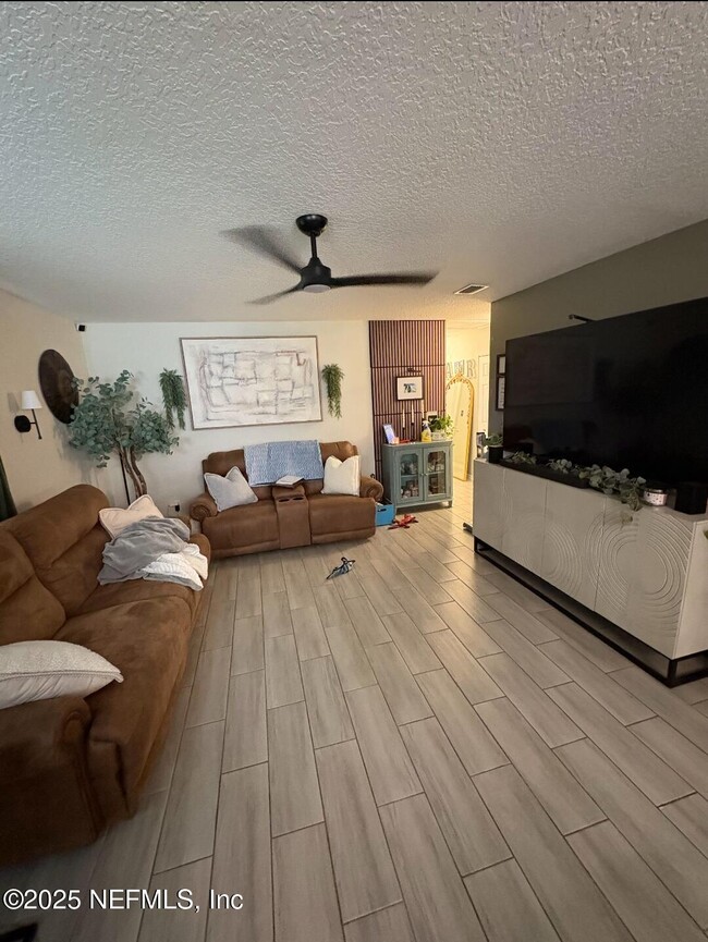 Building Photo - 1214 Brinkley Ct
