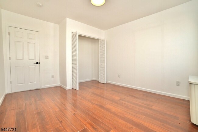Building Photo - 210 Sandford Ave