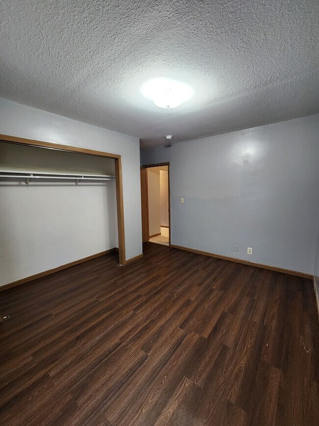 Building Photo - 1718 12th St