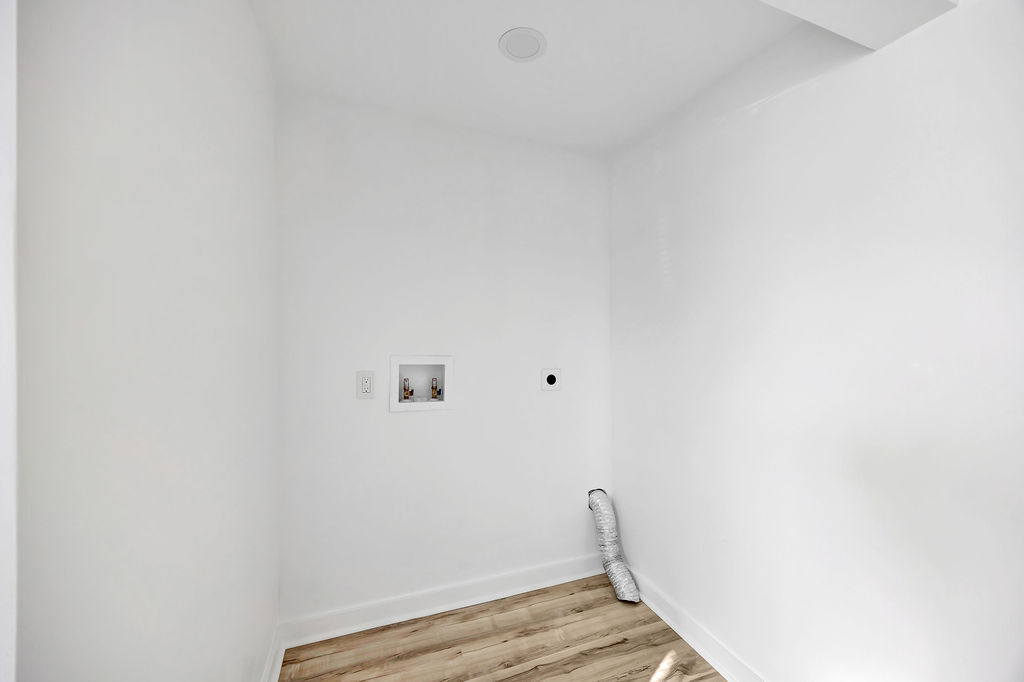 Building Photo - 2022 Central Ave