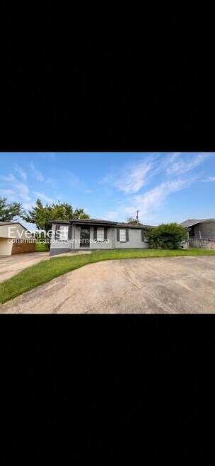 Building Photo - 3669 Hillbrook Rd