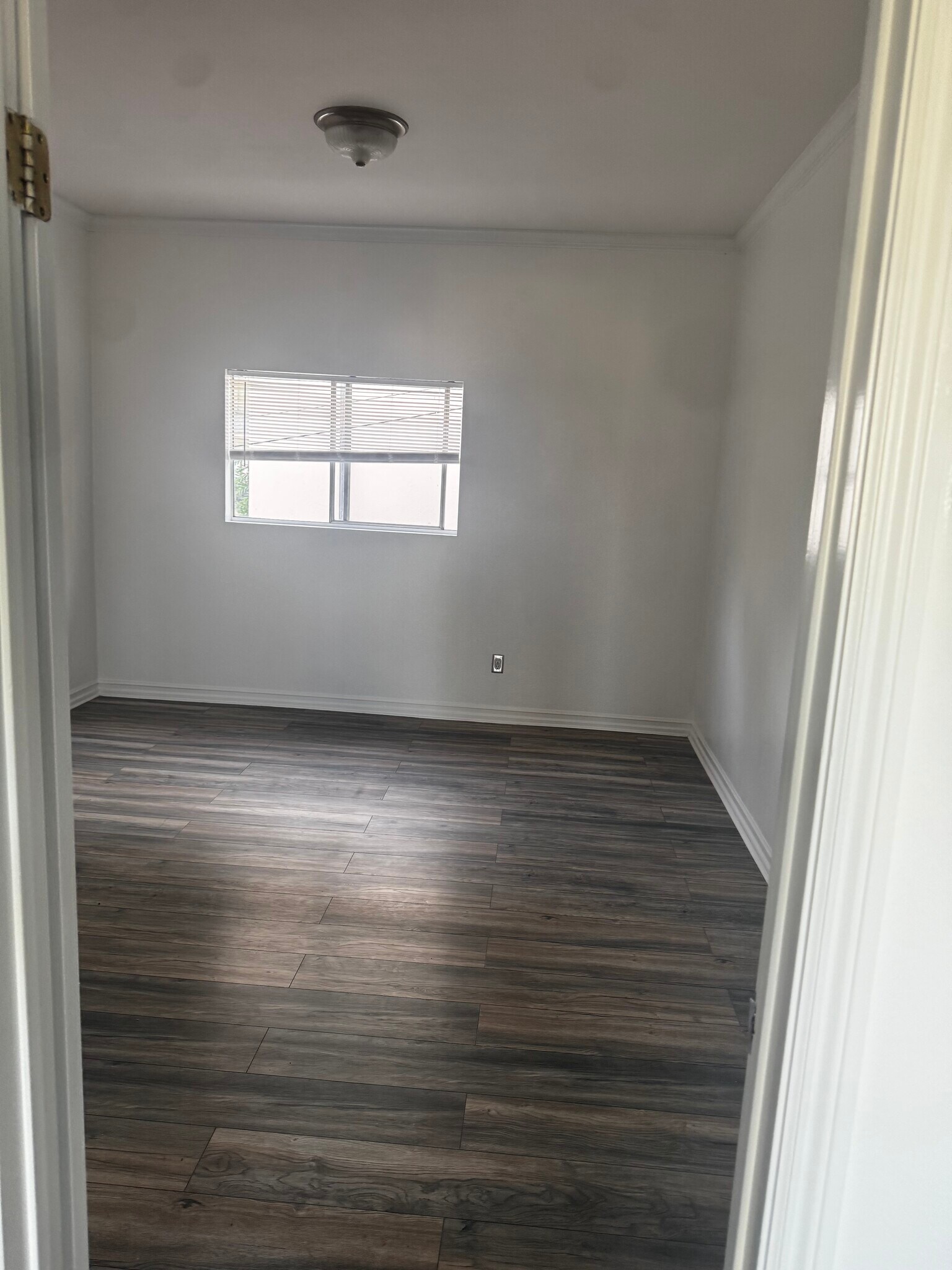 Building Photo - 1461 Carroll Ave