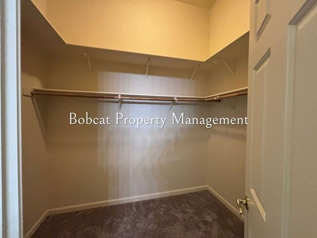 Building Photo - 1054 Camellia Ct