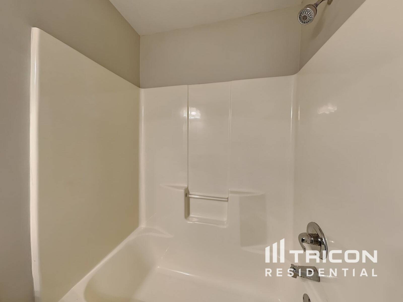 Building Photo - 4609 Sierra Creek Dr NE