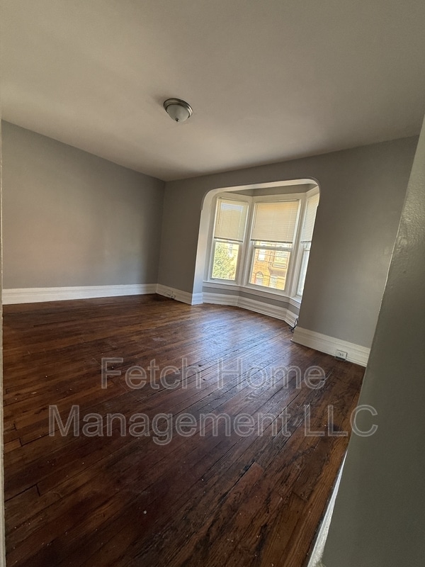 Building Photo - 106 S Pershing Ave