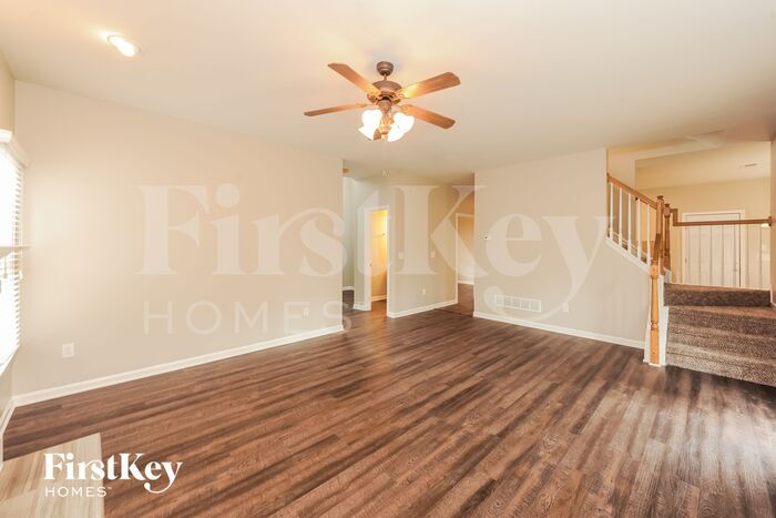 Building Photo - 38 Pine View Ct