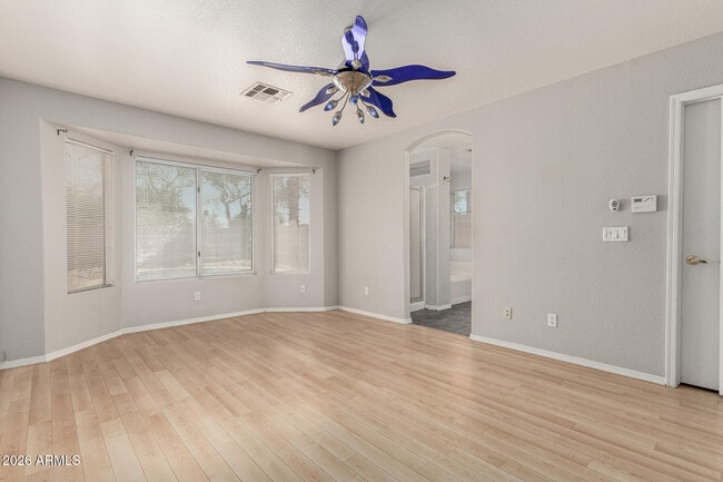 Building Photo - 2243 E Edna Ave