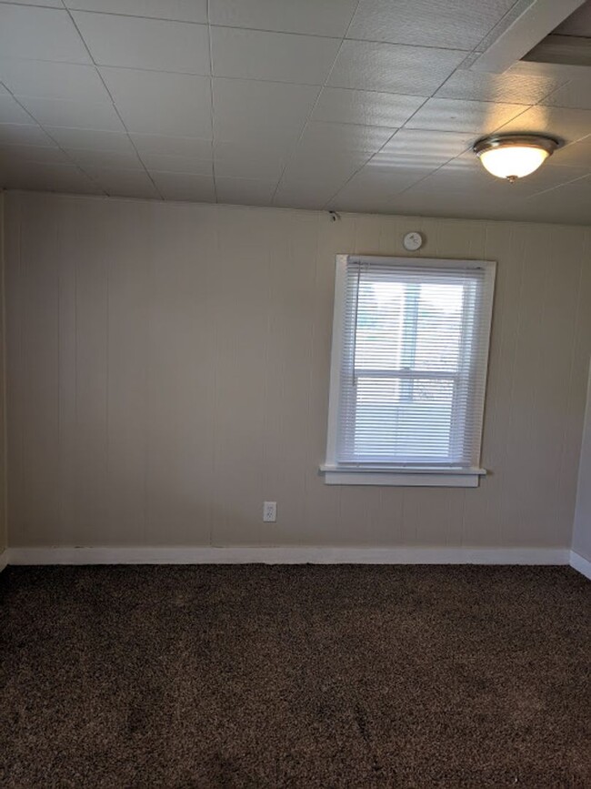 Building Photo - Two Bedroom House for rent in Nooksack for...