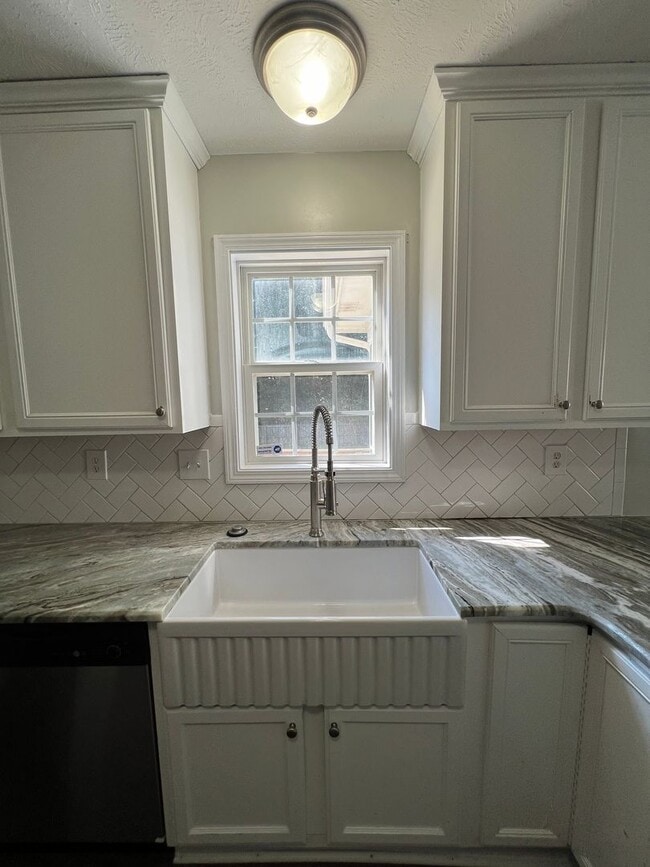 Building Photo - Gorgeous Westgate Home with Access to Community Amenities