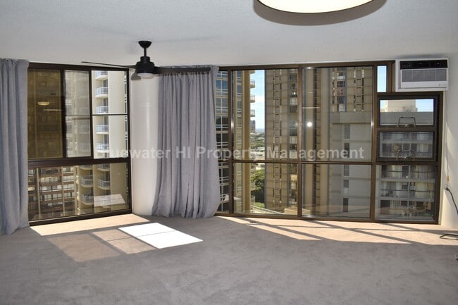 Primary Photo - Craigside 1/1/1 Nuuanu Condo