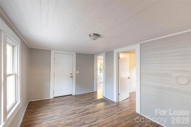 Building Photo - 109 Cleveland Ave