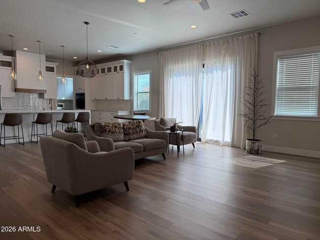 Building Photo - 8736 E Joshua Tree Ln