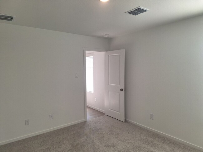 Building Photo - 15009 Bushwacker Wy