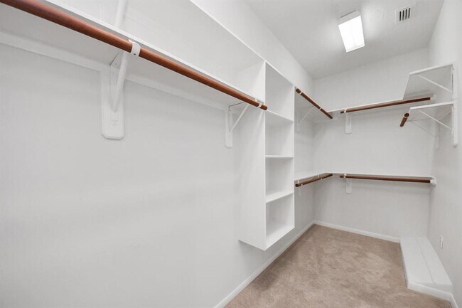 Building Photo - 39 Wild Meadow Ct