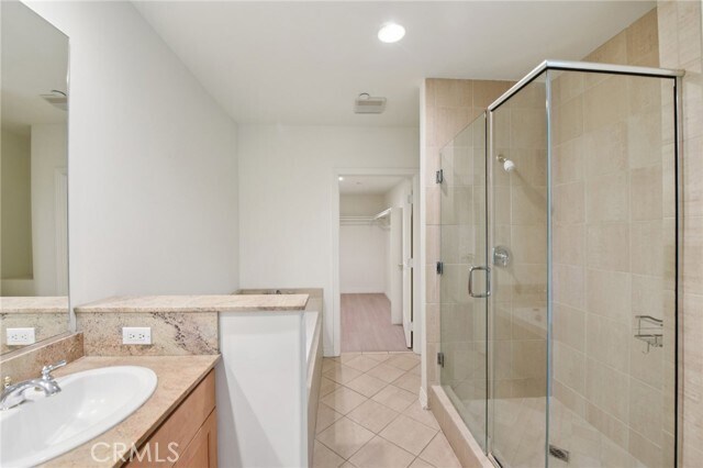 Building Photo - 742 Locust St