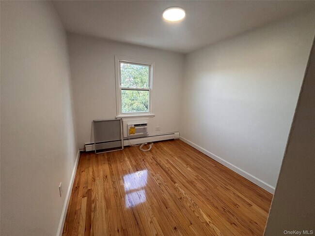 Building Photo - 71-34 Kissena Blvd