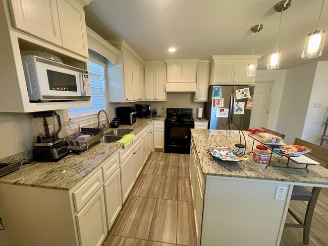 Building Photo - 1918 Aransas Pass Dr