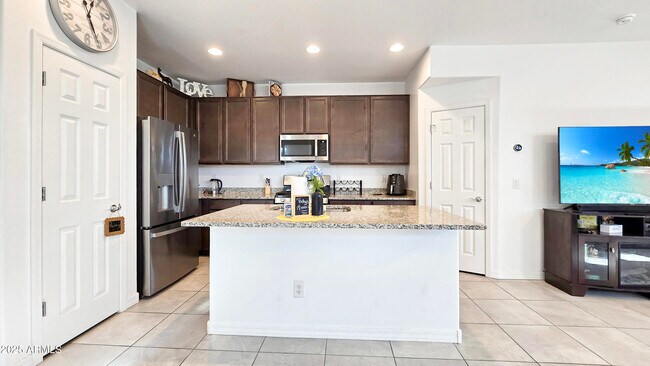 Building Photo - 4242 S 58th Dr