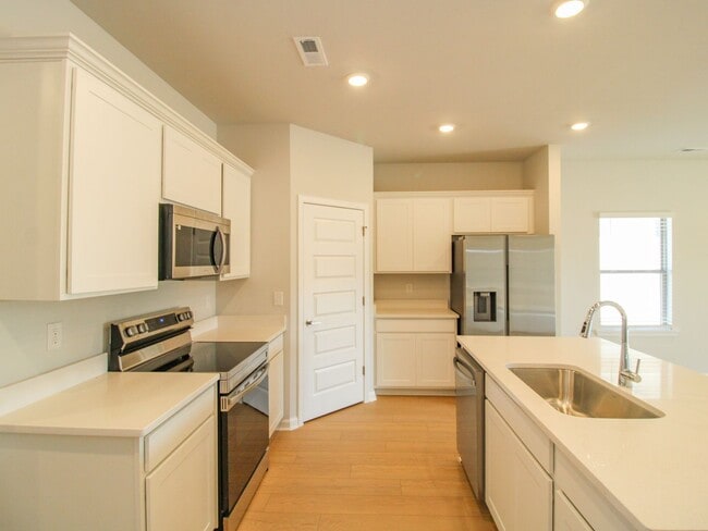 Building Photo - East Limestone Home at Craft Springs near Mooresville Rd and New Publix!