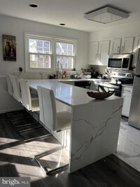 Building Photo - 8719 Delcris Dr