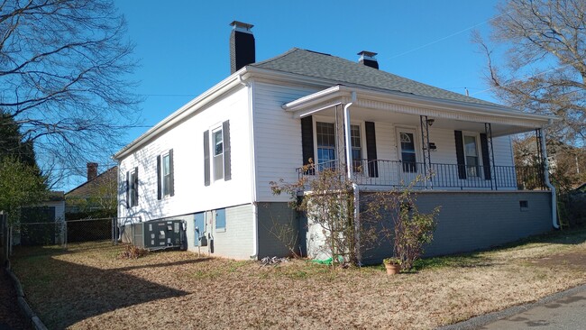 Primary Photo - 25 2nd St