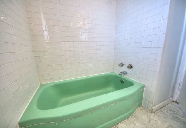 Building Photo - House for Rent in Florissant