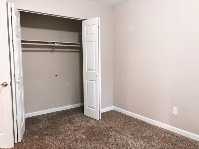 Building Photo - 2803 Aspen Dr
