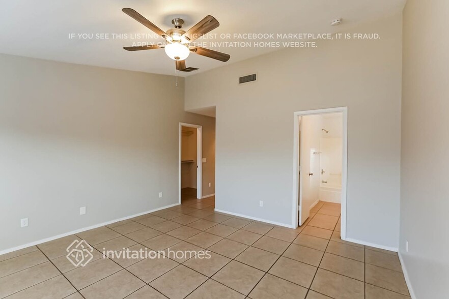 Building Photo - 10763 W Rio Vista Ln