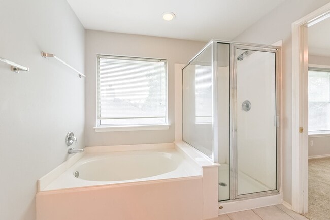 Building Photo - 6326 Veranda Green Trail