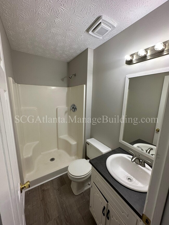 Building Photo - 972 Walnut Creek Ln