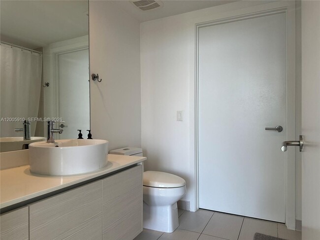 Building Photo - 4250 Biscayne Blvd