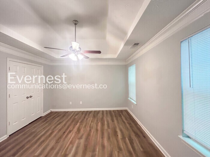 Building Photo - 435 Skif Pond Ct