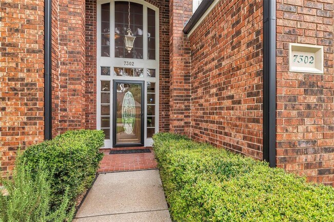 Building Photo - 7302 Palisades Heights Dr