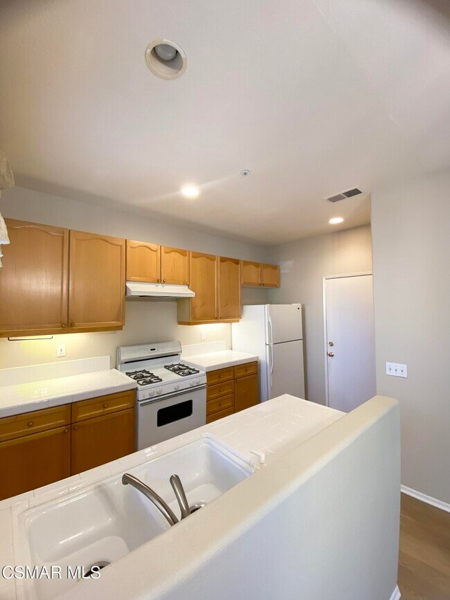 Building Photo - 273 Springmist Ln