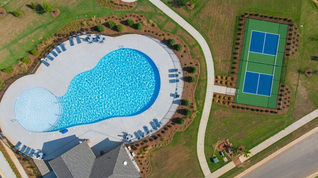 Building Photo - Abode at Reids Cove