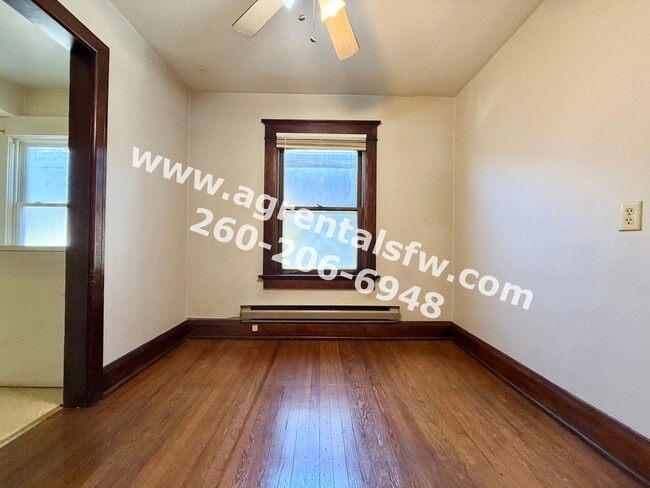 Building Photo - 919 Rivermet Ave