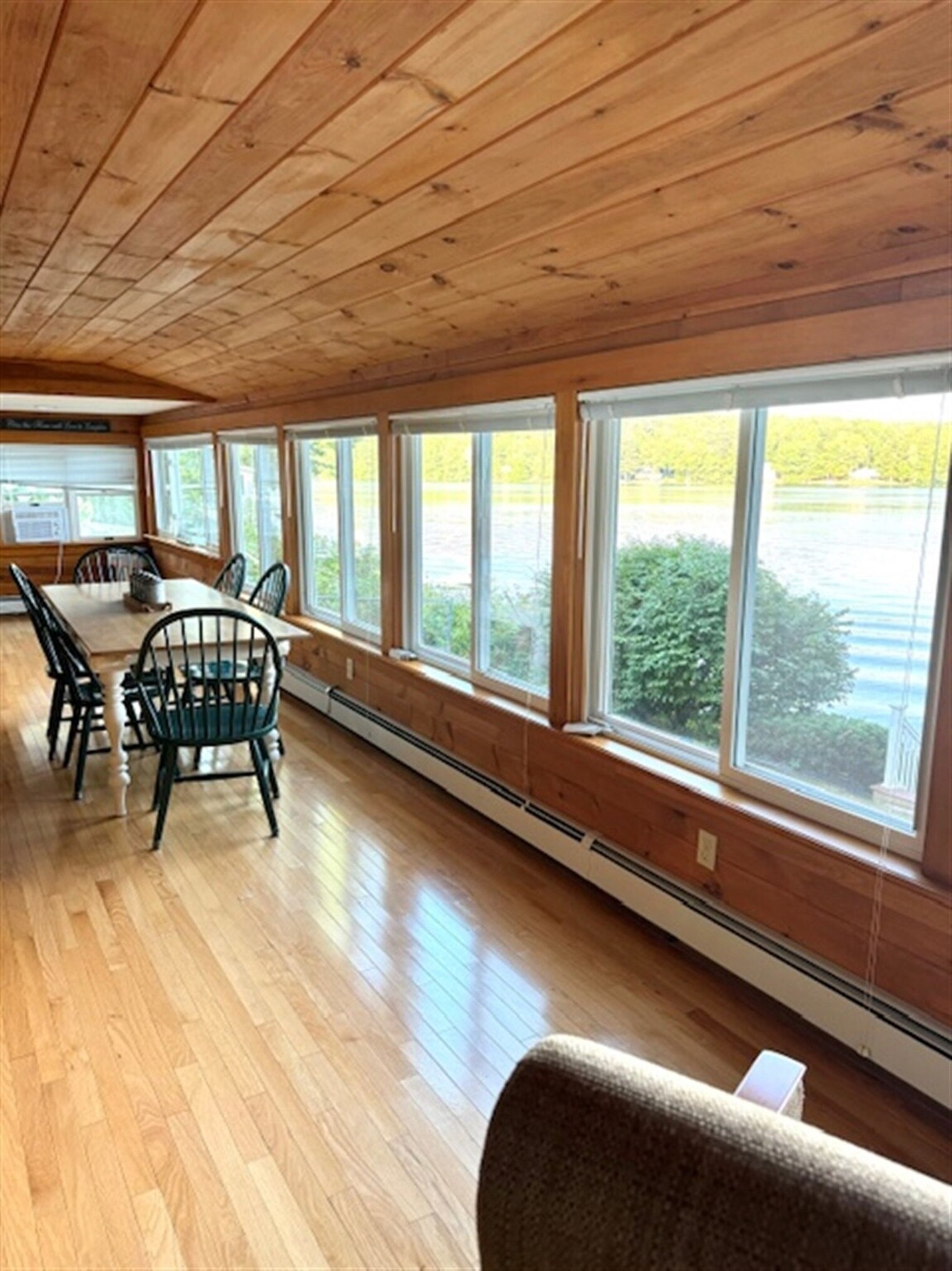 Building Photo - 100 Woods Grove Ln