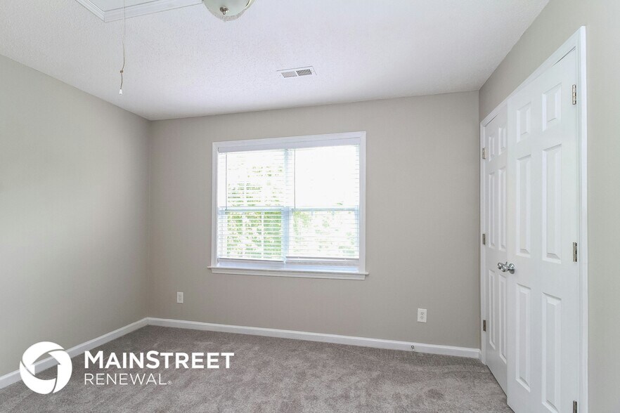 Building Photo - 3801 Heather View Ln