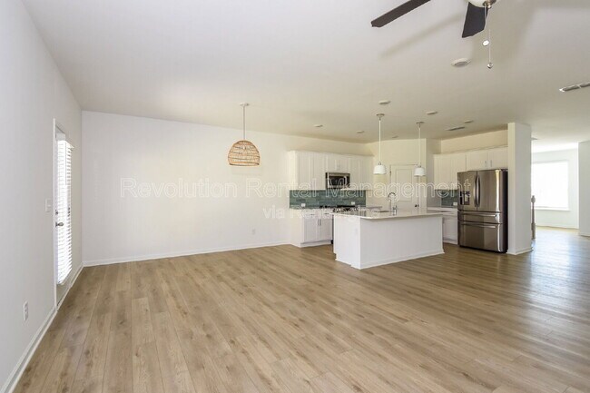 Building Photo - 319 Foxhill Dr