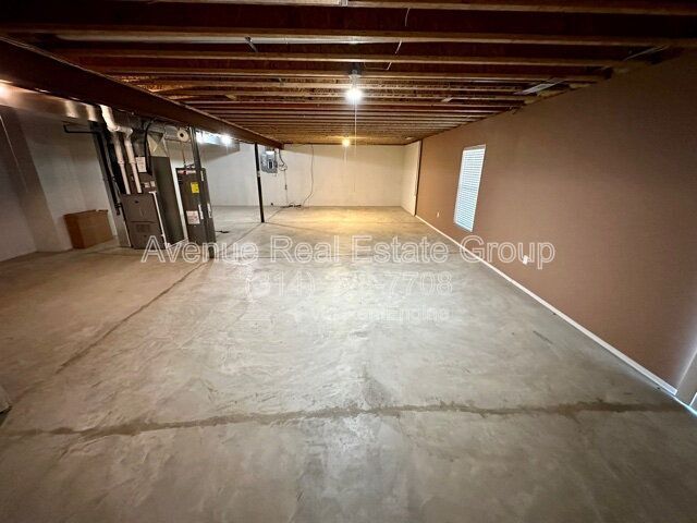 Building Photo - 304 Dalton Ct