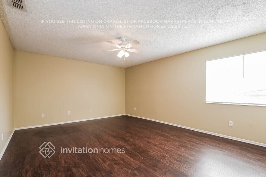 Building Photo - 4005 Stonehaven Rd