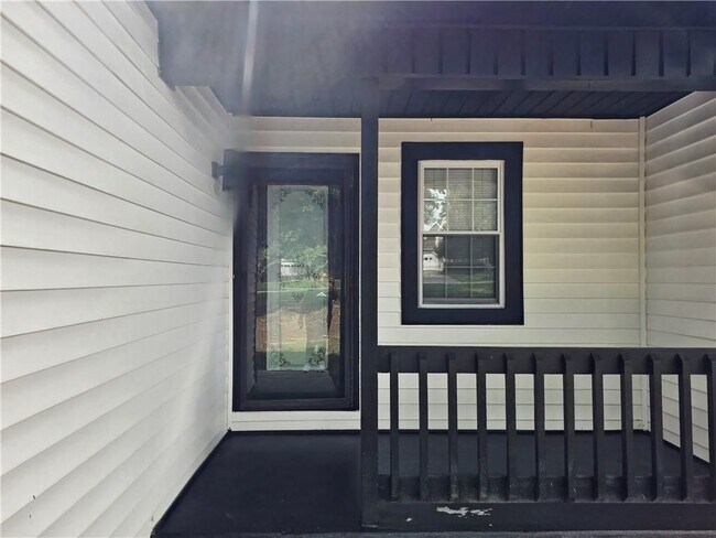 Building Photo - 1800 Keenland Pl